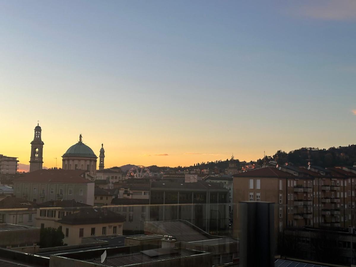 Feel - Bellavista Suites Bergamo Exteriör bild