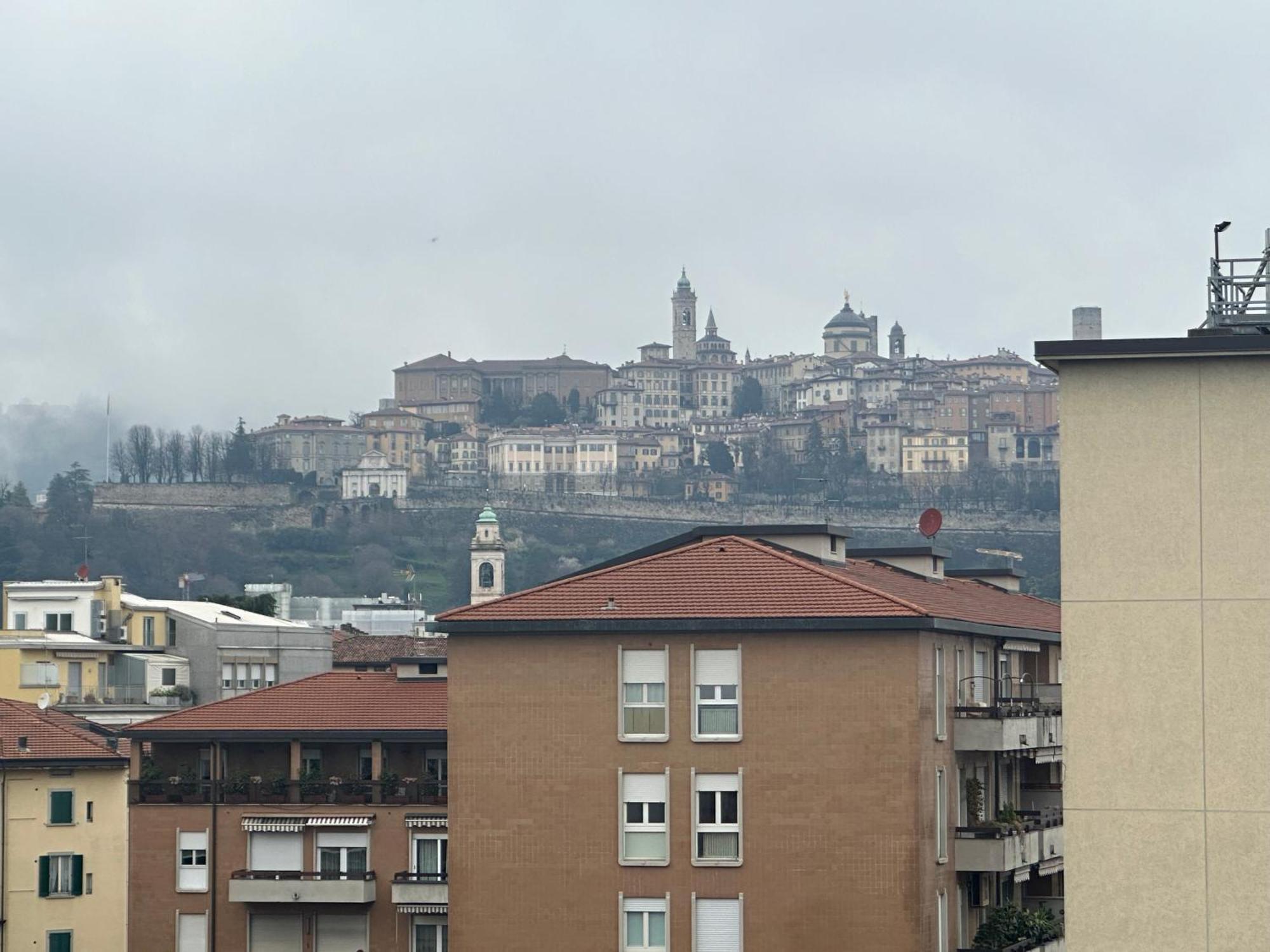 Feel - Bellavista Suites Bergamo Exteriör bild